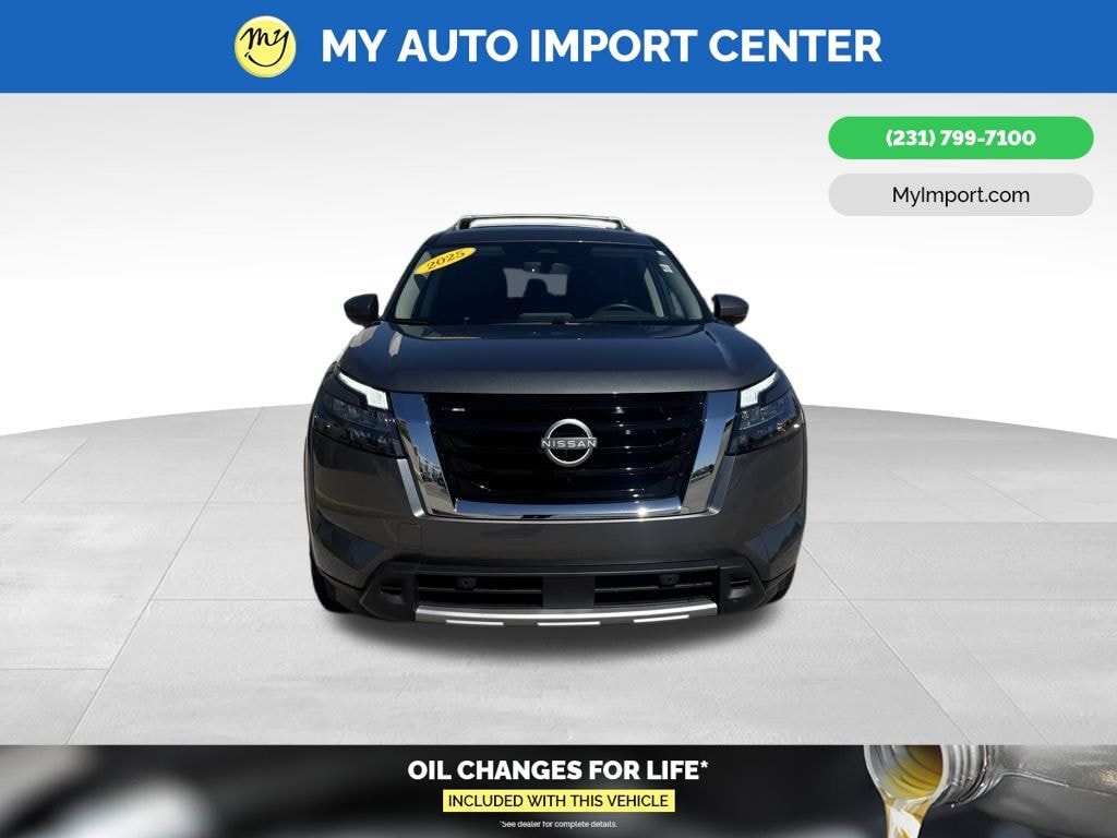 Used 2025 Nissan Pathfinder SL SUV