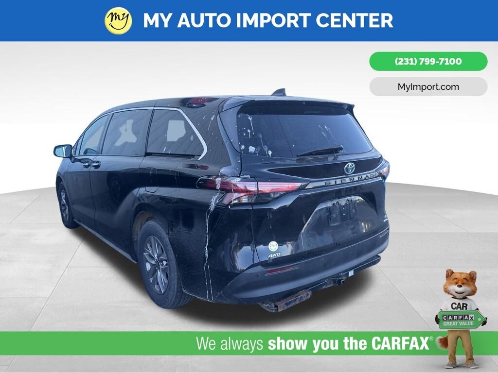 Used 2022 Toyota Sienna XLE 7 Passenger Van Passenger Van
