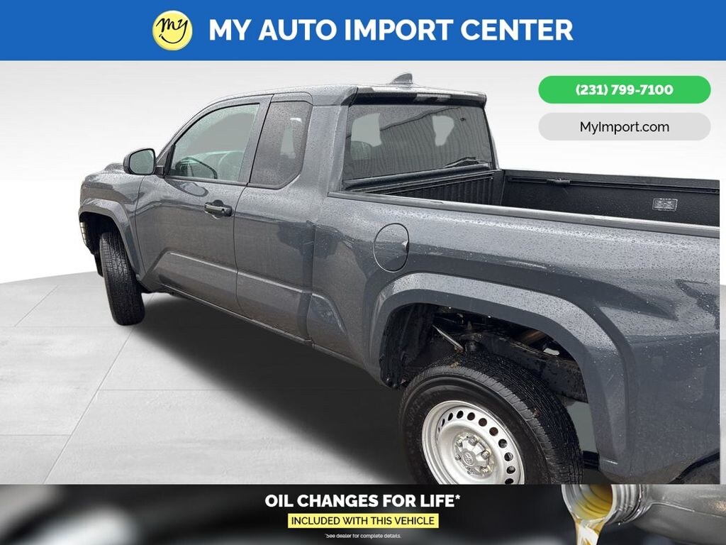 Used 2025 Toyota Tacoma SR Truck XtraCab