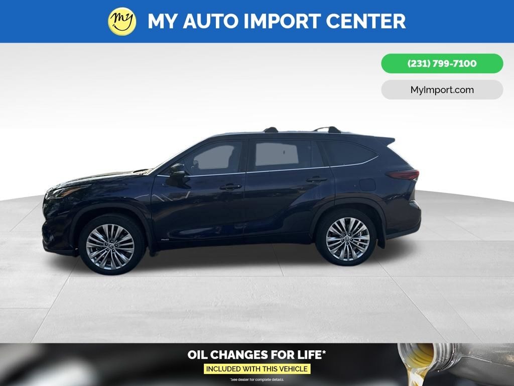Used 2025 Toyota Highlander Hybrid Platinum SUV