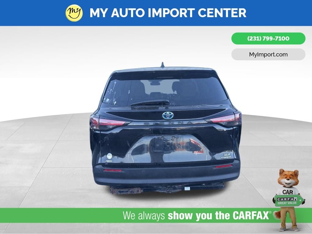 Used 2022 Toyota Sienna XLE 7 Passenger Van Passenger Van