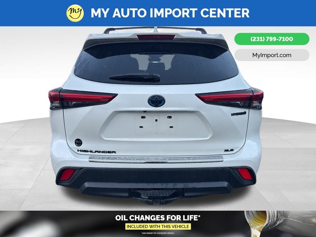 Used 2021 Toyota Highlander Hybrid XLE SUV