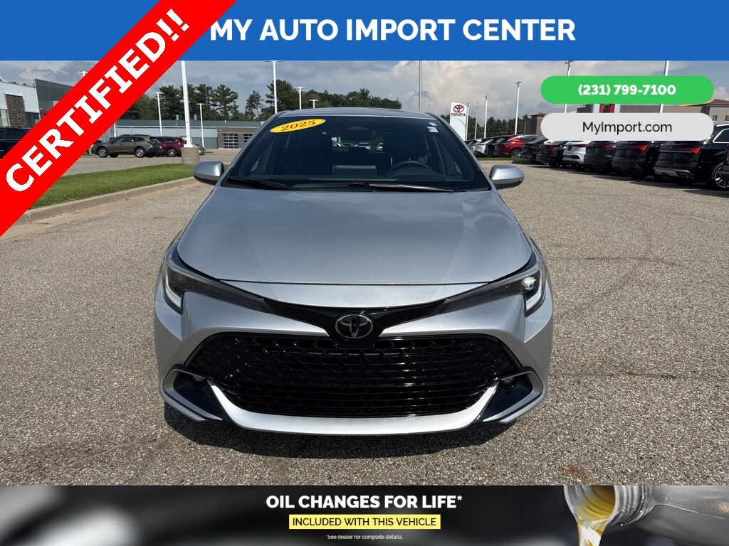 2025 Toyota Corolla XSE photo 2