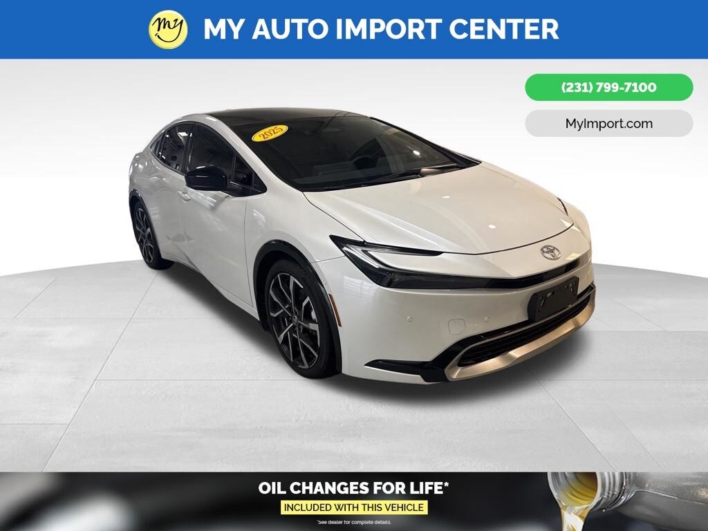 Used 2025 Toyota Prius Plug-in Hybrid XSE Premium Hatchback