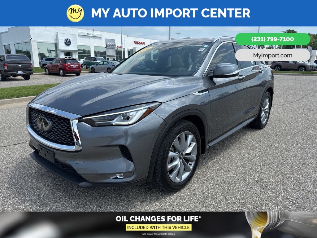 2022 Infiniti QX50 Luxe photo 2
