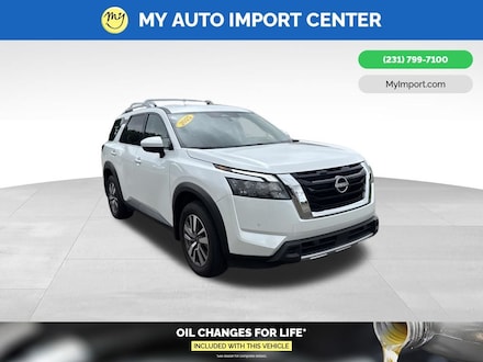 2025 Nissan Pathfinder SL SUV