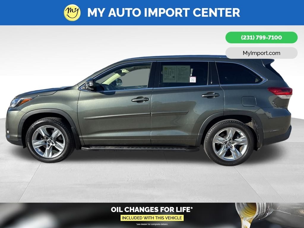 Used 2017 Toyota Highlander  SUV