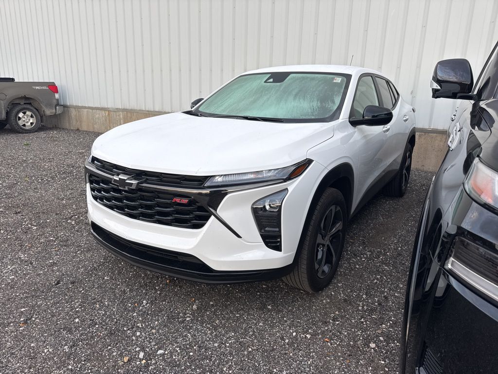 2024 Chevrolet Trax photo 3