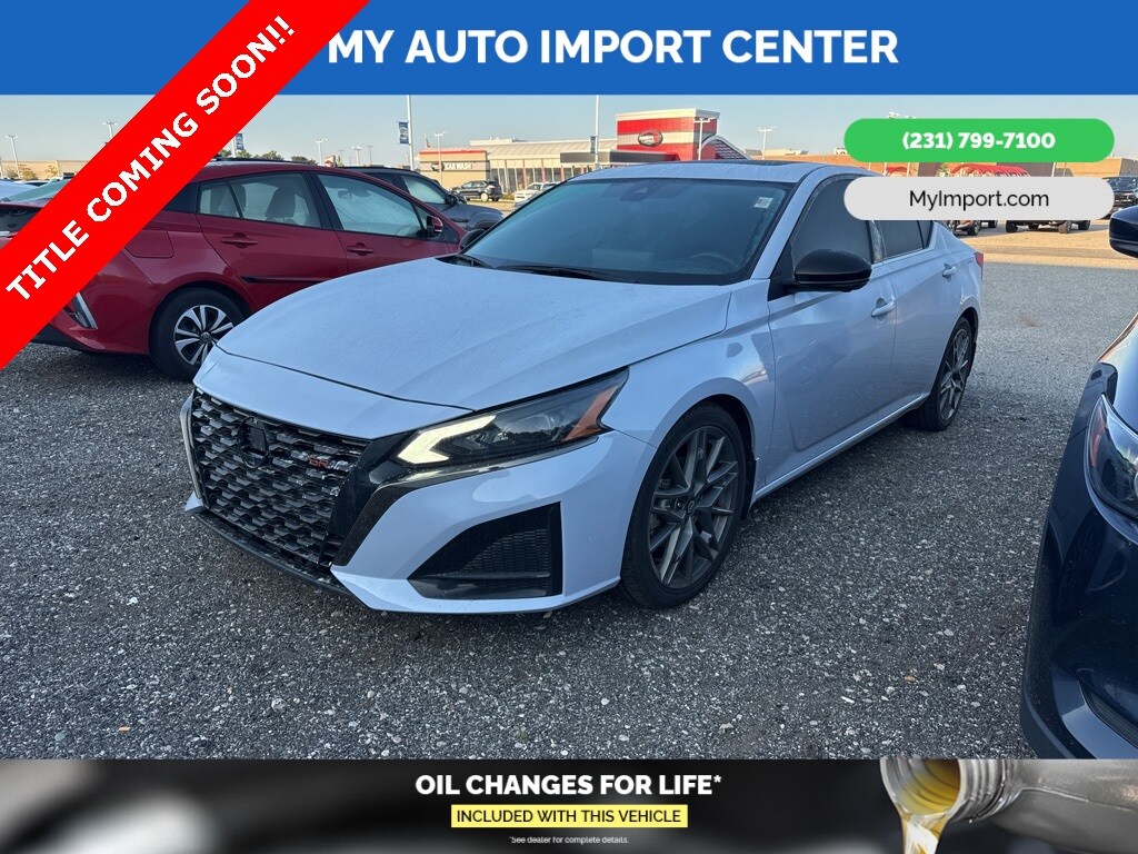 2023 Nissan Altima SR VC-Turbo photo 3