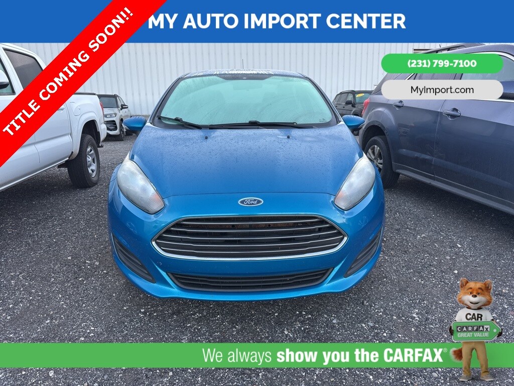 2015 Ford Fiesta SE photo 2