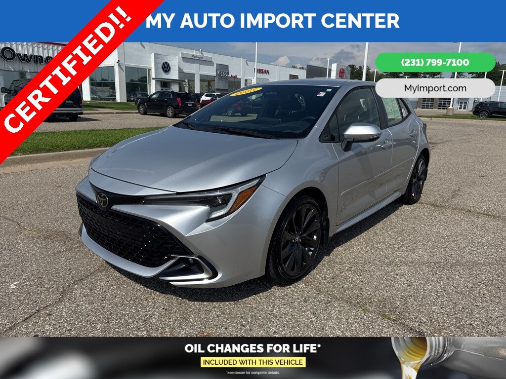 2025 Toyota Corolla XSE photo 3