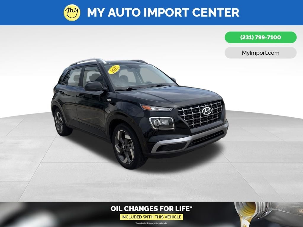 Used 2025 Hyundai Venue SEL SUV