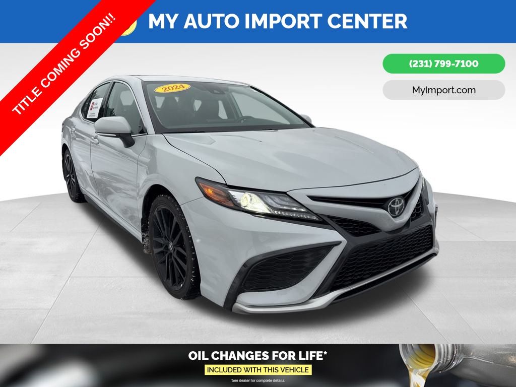 2024 Toyota Camry XSE's photo
