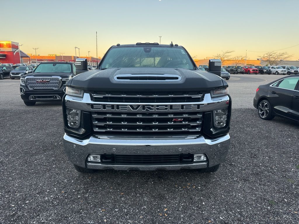 2023 Chevrolet Silverado 2500HD LTZ photo 2