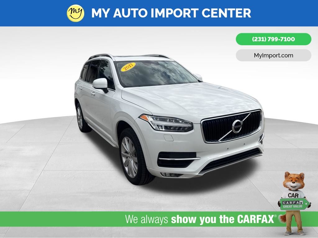 2017 Volvo XC90 Momentum