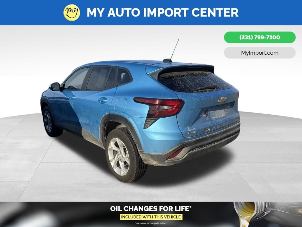 Used 2025 Chevrolet Trax LS SUV