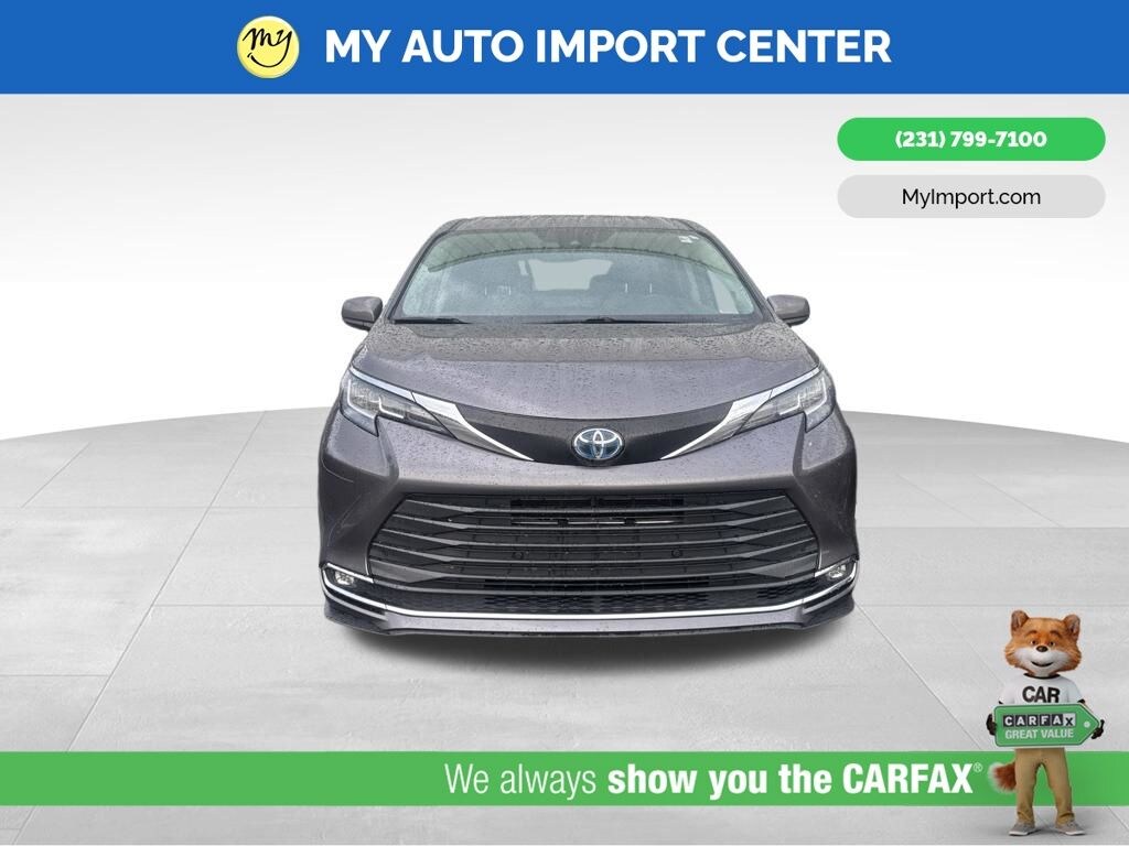 Used 2021 Toyota Sienna XLE 7 Passenger Van
