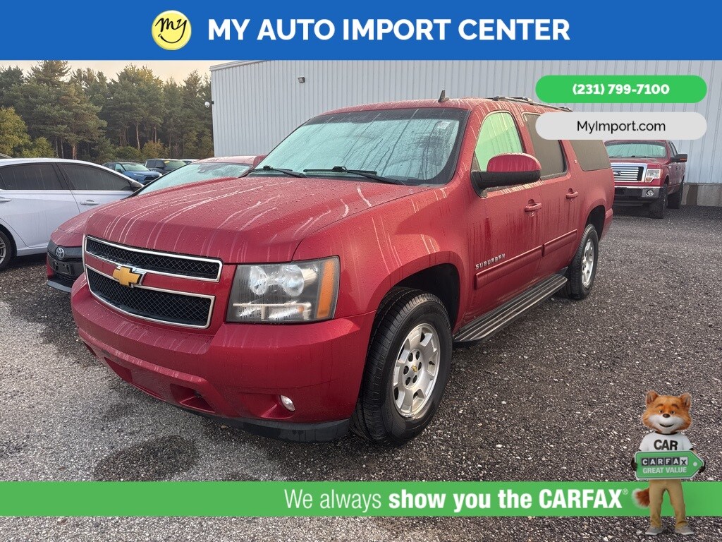 2014 Chevrolet Suburban 1500 LT photo 3