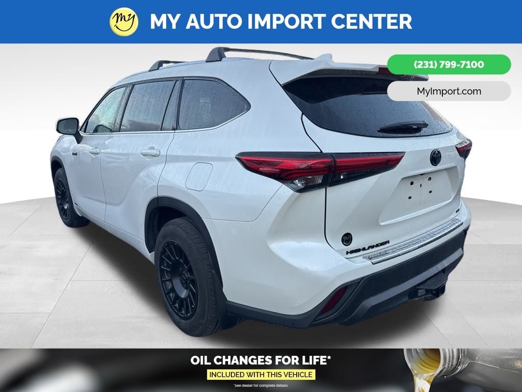 Used 2021 Toyota Highlander Hybrid XLE SUV
