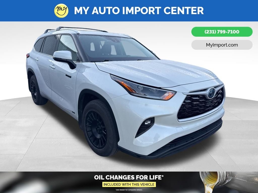 Used 2021 Toyota Highlander Hybrid XLE SUV
