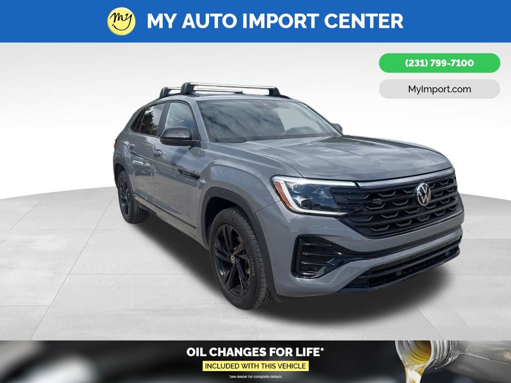 2025 Volkswagen Atlas Cross Sport 2.0T SEL R-Line 4MOTION's photo