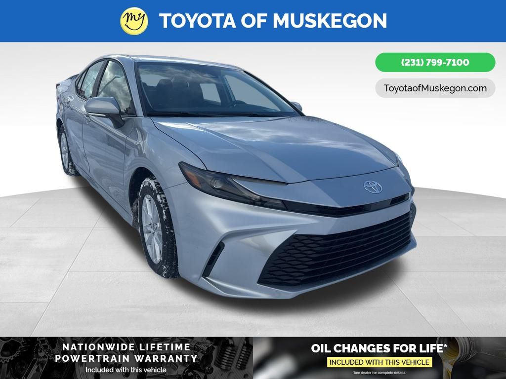 2026 Toyota Camry LE's photo