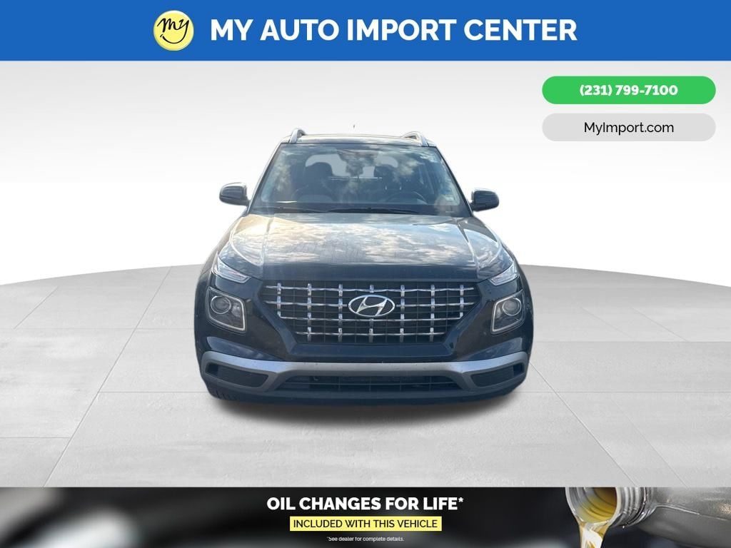 Used 2025 Hyundai Venue SEL SUV