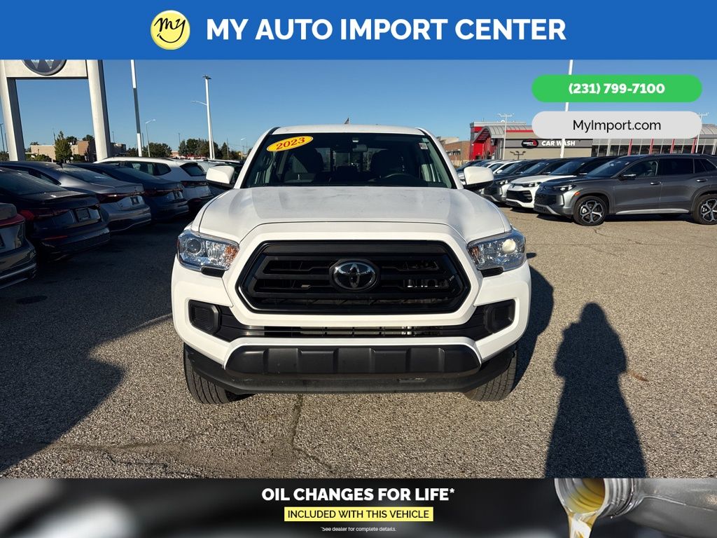 2023 Toyota Tacoma SR V6 photo 2