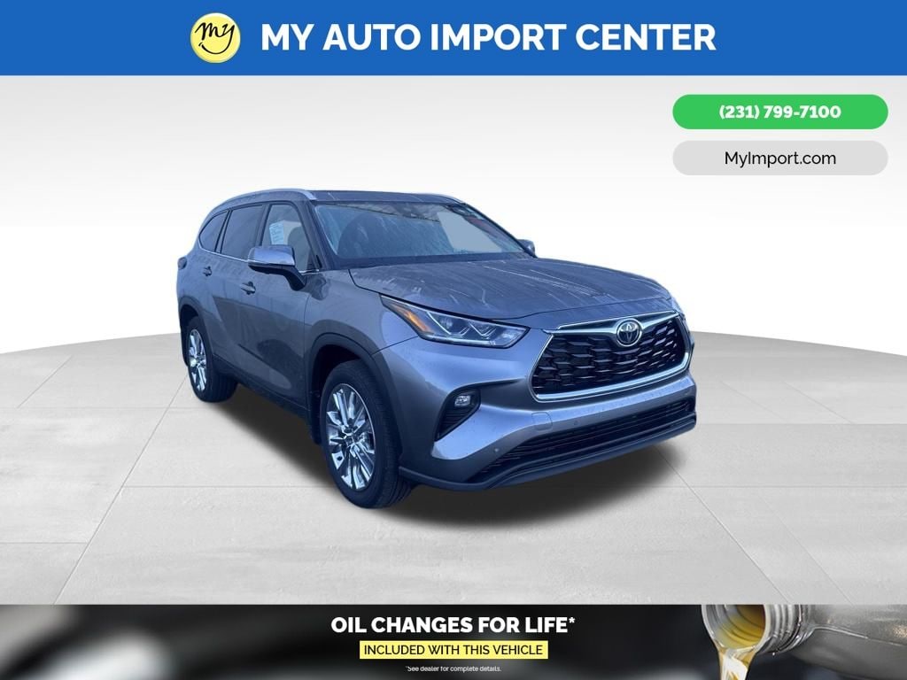 Used 2025 Toyota Highlander SUV