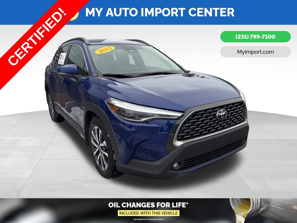 2023 Toyota Corolla Cross XLE's photo