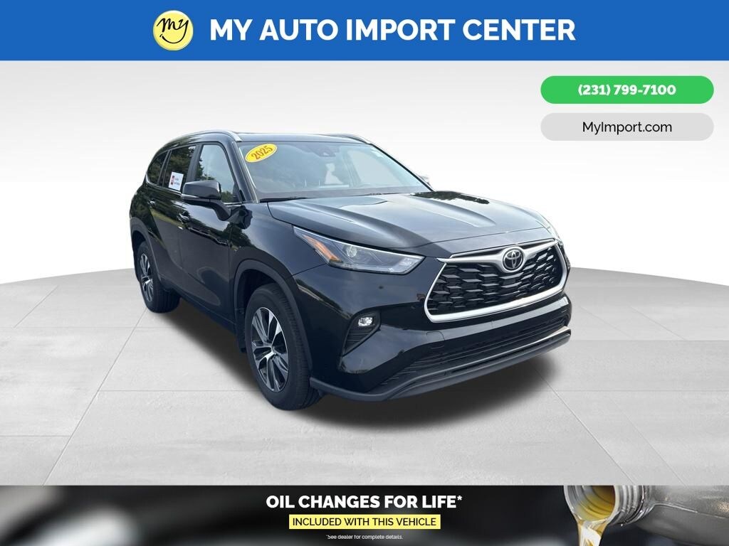 Used 2025 Toyota Highlander XLE SUV