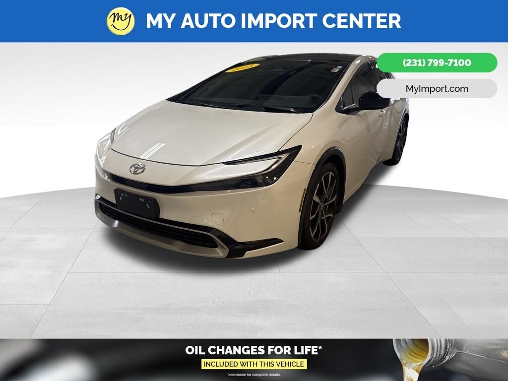 Used 2025 Toyota Prius Plug-in Hybrid XSE Premium Hatchback