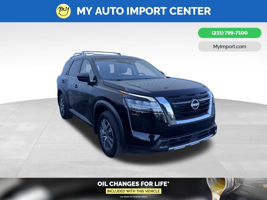 2024 Nissan Pathfinder SL 4WD's photo