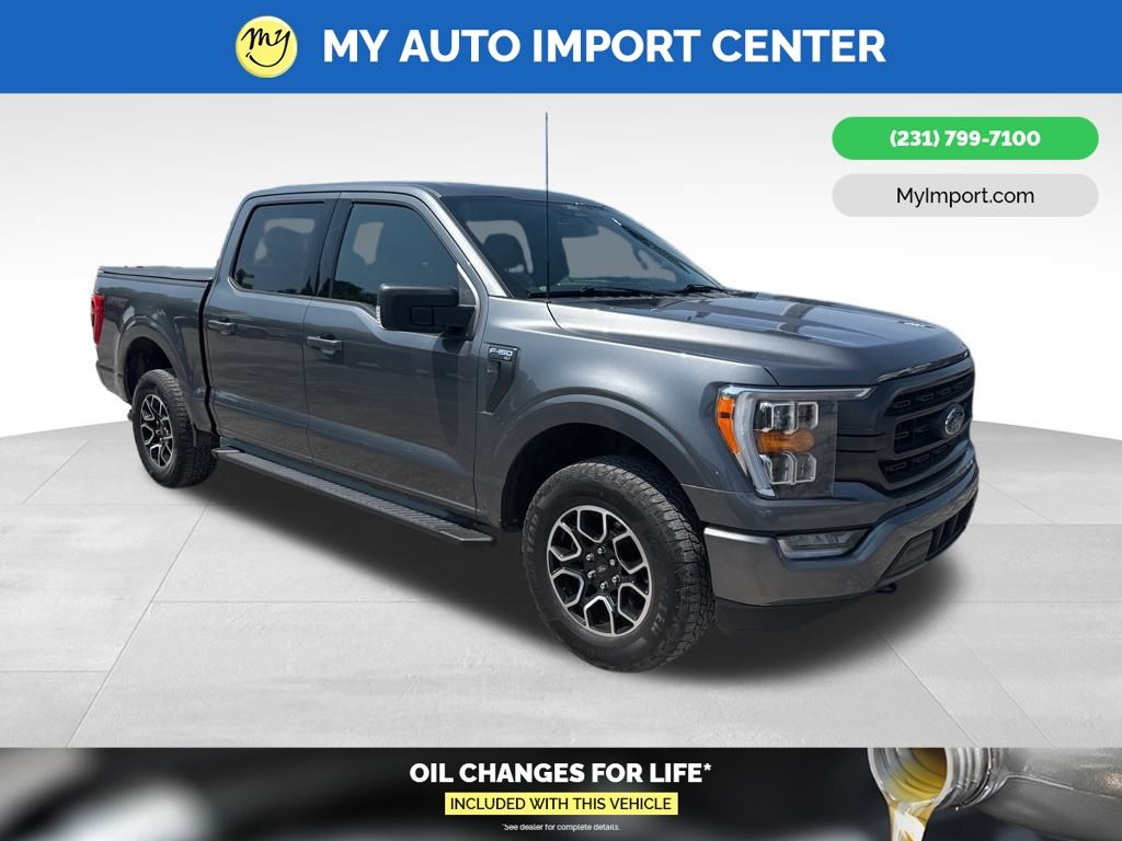 2022 Ford F-150 XLT photo 2
