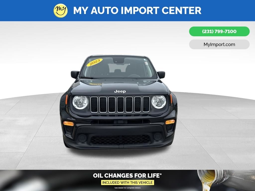 Used 2023 Jeep Renegade Latitude SUV
