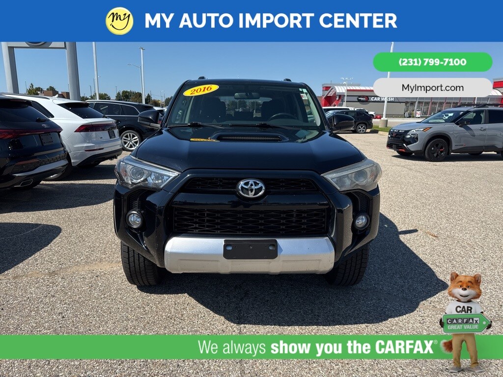 2016 Toyota 4Runner SR5 Premium photo 2