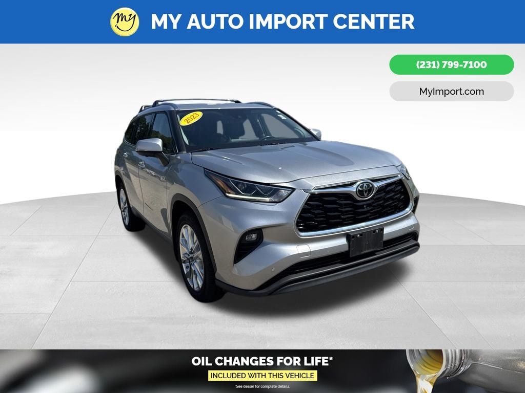 Used 2023 Toyota Highlander SUV