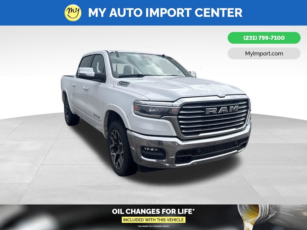 2025 RAM 1500 Laramie 4x4 Crew Cab 5'7's photo