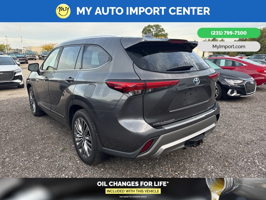 2021 Toyota Highlander Hybrid Platinum photo 4