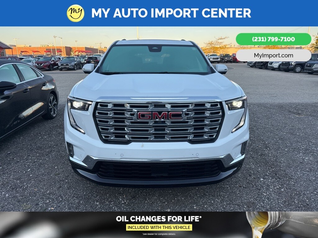 2024 Gmc Acadia Denali photo 2
