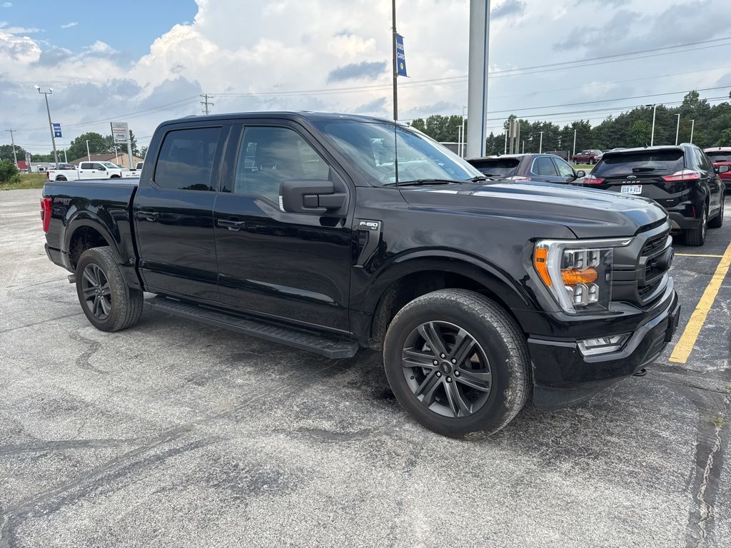 2022 Ford F-150 XLT photo 2