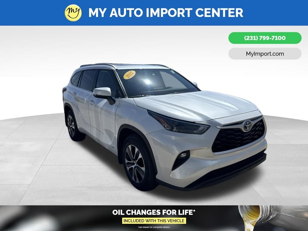 Used 2022 Toyota Highlander Hybrid XLE SUV