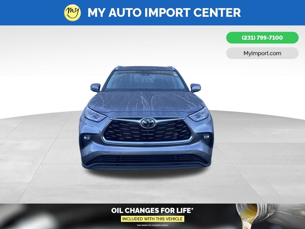 Used 2025 Toyota Highlander SUV