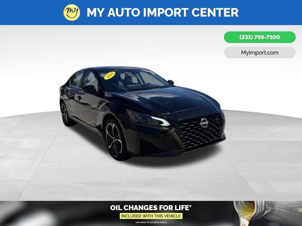 Used 2024 Nissan Altima 2.5 SR Sedan