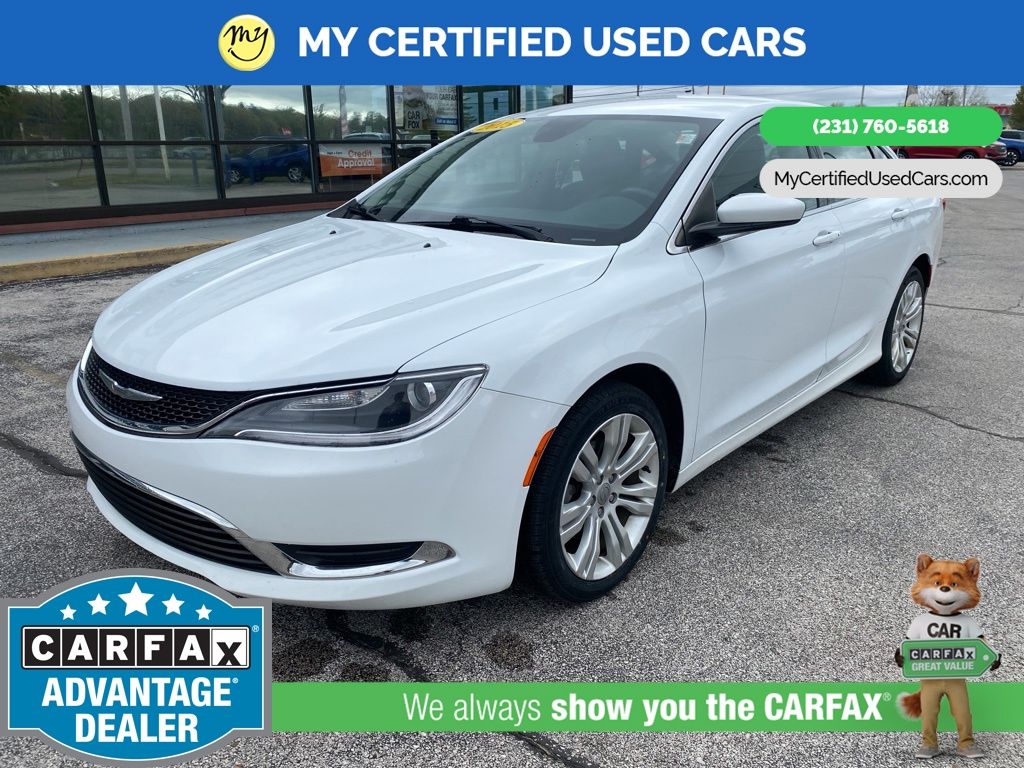 2015 Chrysler 200 Limited's photo