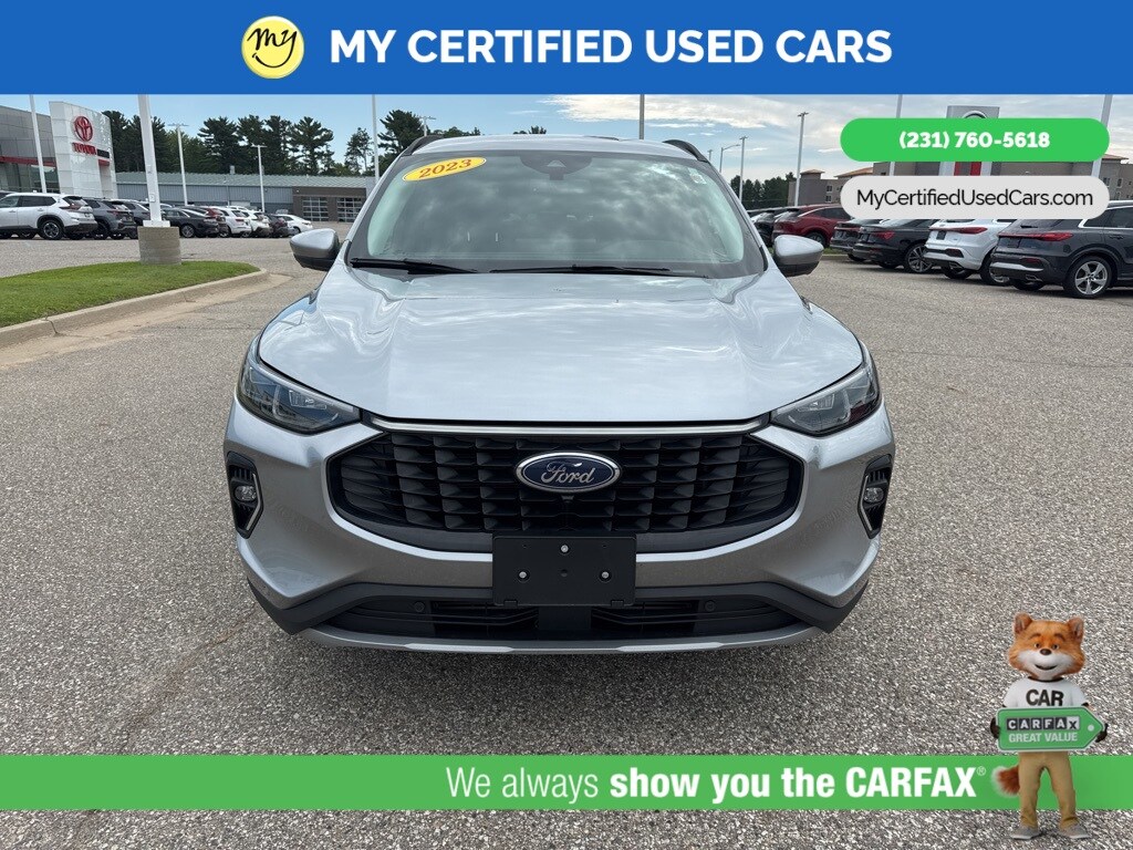 2023 Ford Escape Platinum photo 2