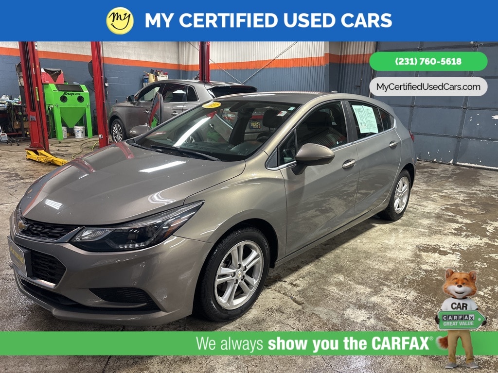 2017 Chevrolet Cruze LT's photo