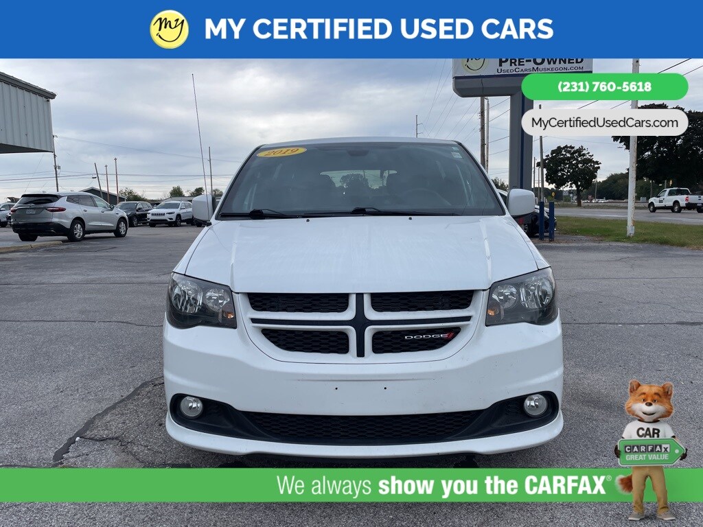 2019 Dodge Grand Caravan GT photo 2