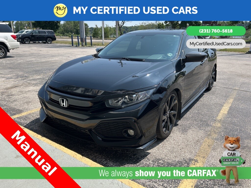 2018 Honda Civic Sport Hatchback photo 2