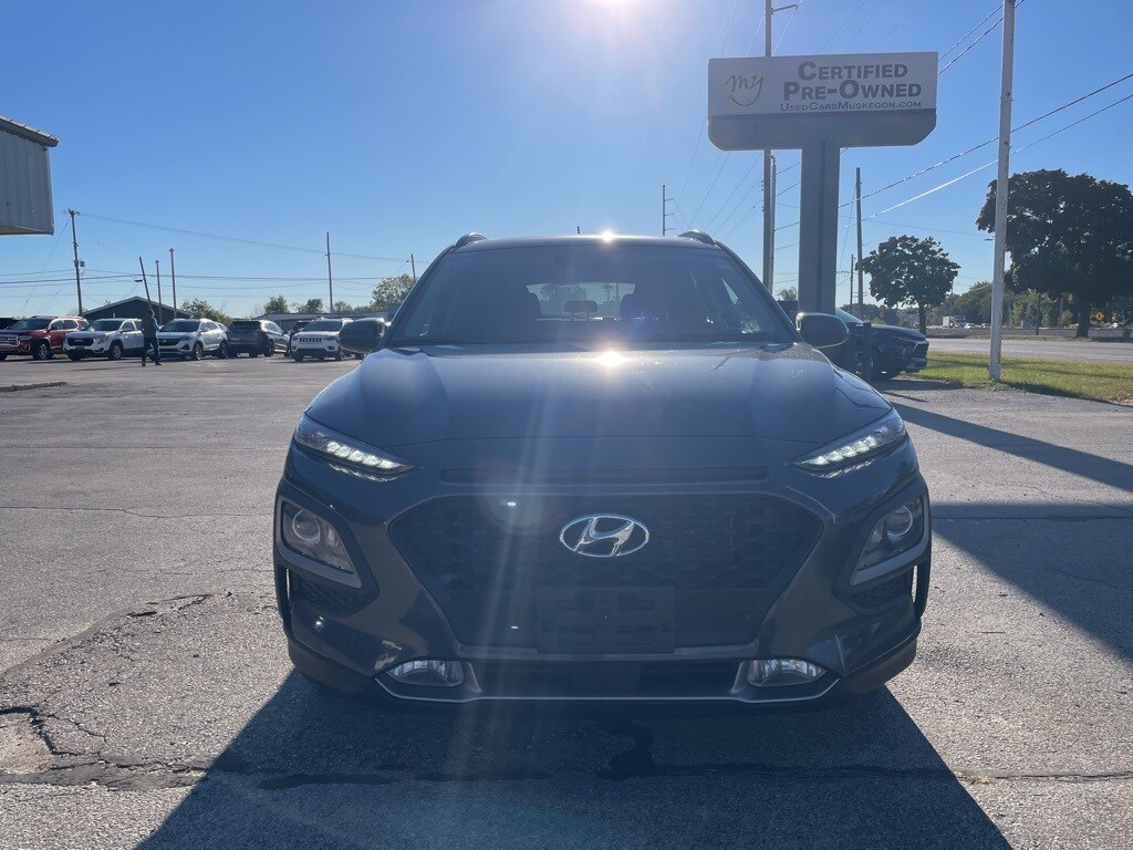 2018 Hyundai Kona SEL photo 2